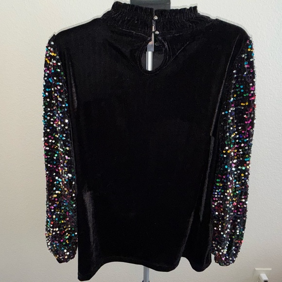 Elegant Black Velvet Top with Multicolor Sequin Sleeves - Picture 3 of 5